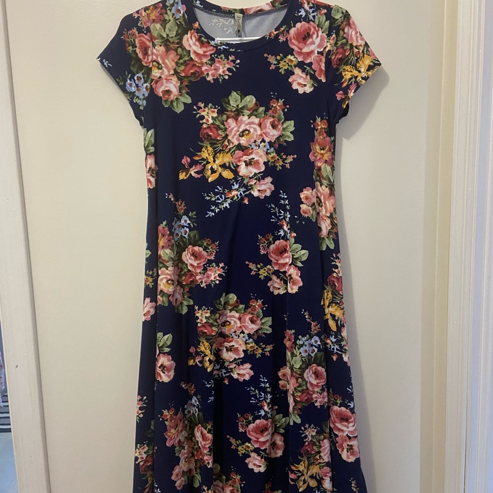 Pomelo Blue Midi Dress with Floral Print and Short Sleeves